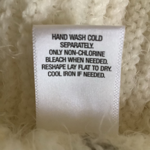 NWOT Gray Sweater Duster - Picture 5 of 9